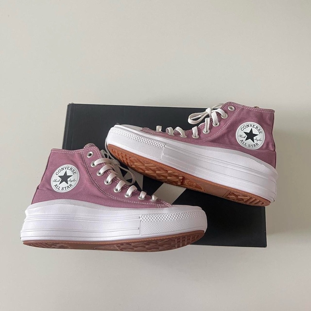 NWT converse platform sneakers ctas move hi sneakers in dreamy dahlia